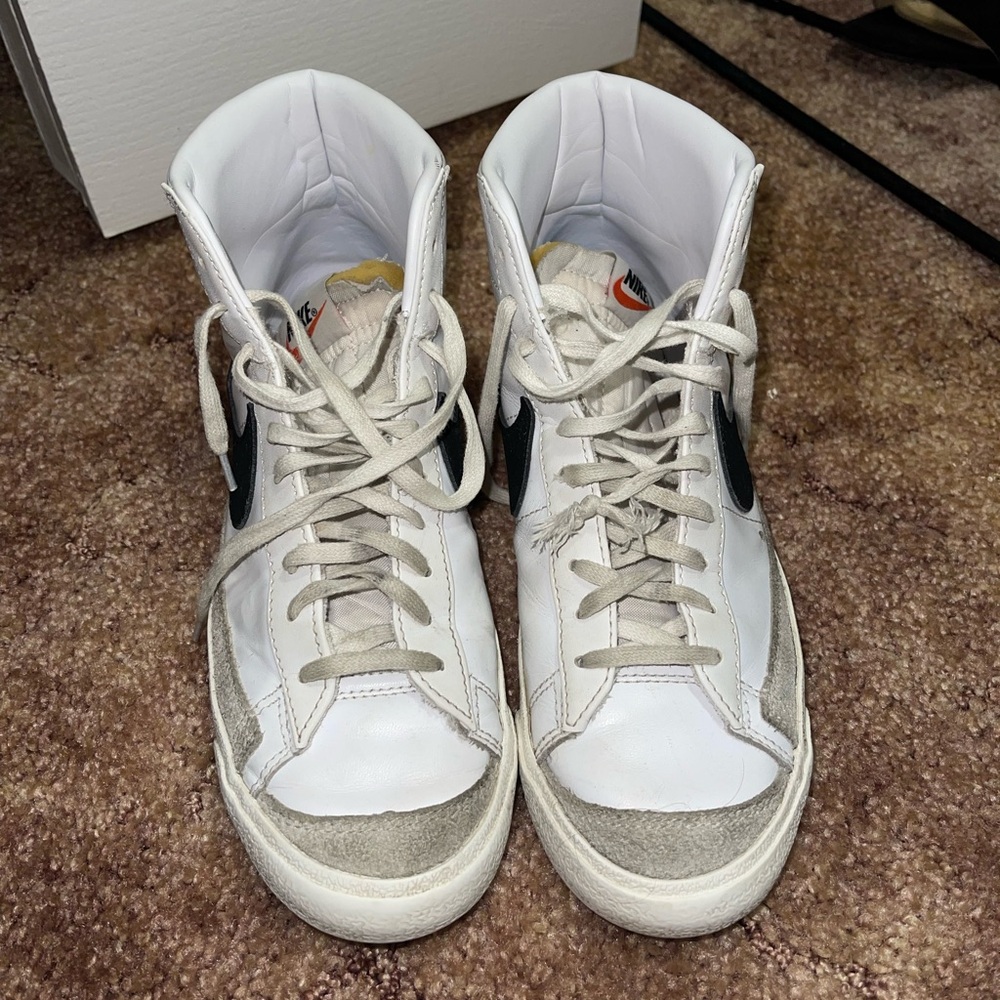 Women’s High Top Nike Blazers Size 7.5